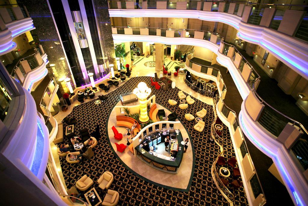 فندق وسبا ايسر بريميوم بيوكجكمجة المظهر الخارجي الصورة The lobby of the hotel